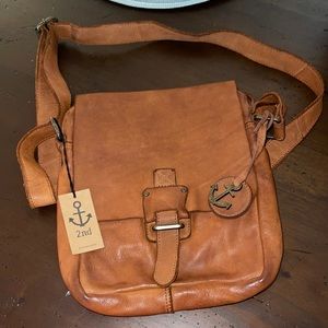 Barbour 2nd leather bag